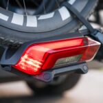 Thule Epos ParkSecure Fahrradträger, Anhängerkupplung, 3 Fahrräder, klappbar, Parksensoren, schwarz – Bild 8